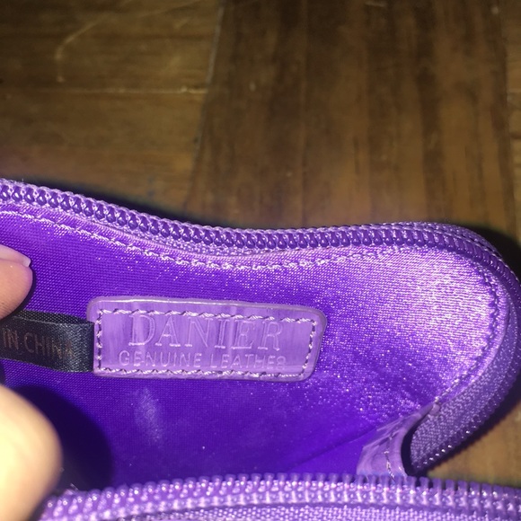 Danier Heart Coin Purse - Picture 5 of 5